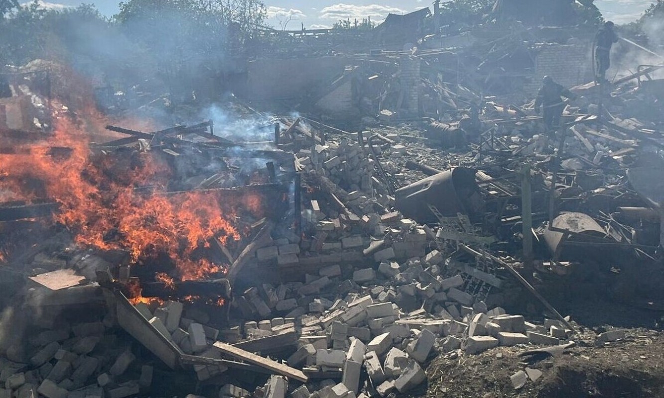 Quan Ukraine bat dau rut lui trong hoang loan khoi Kharkov-Hinh-3