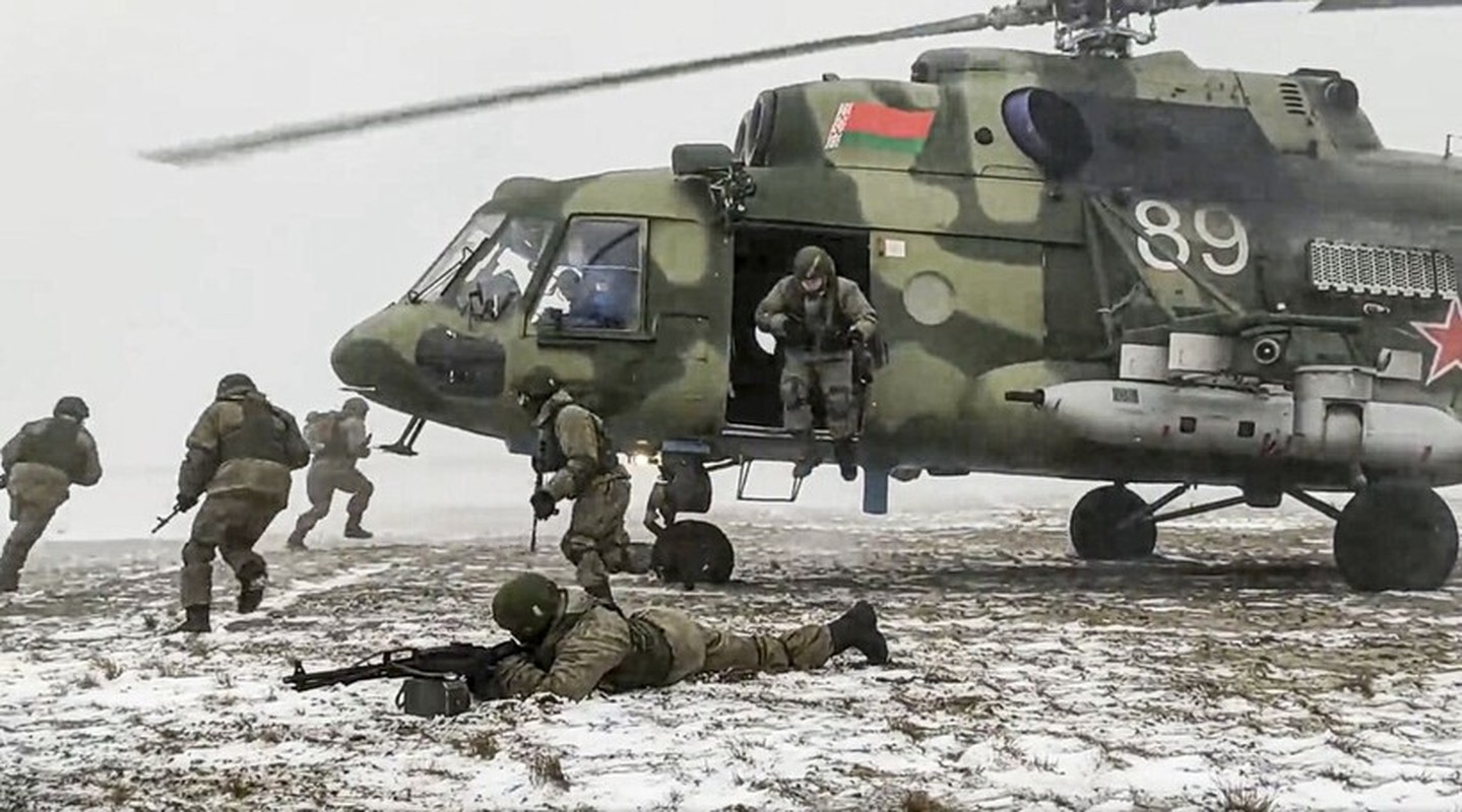 View - 	Lính dù Nga đột kích Chasov Yar, quân Ukraine phòng thủ câu giờ