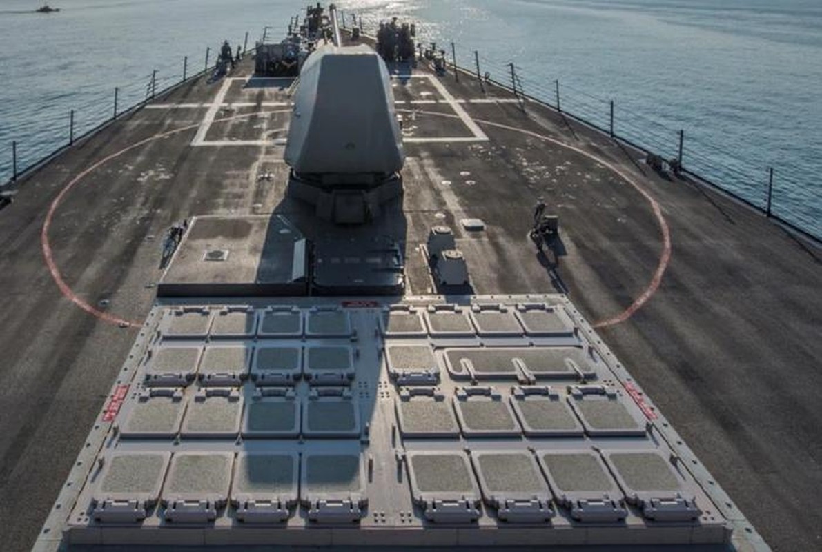 View - 	Tàu khu trục lớp Burke của Mỹ mang số tên lửa trị giá bao nhiêu