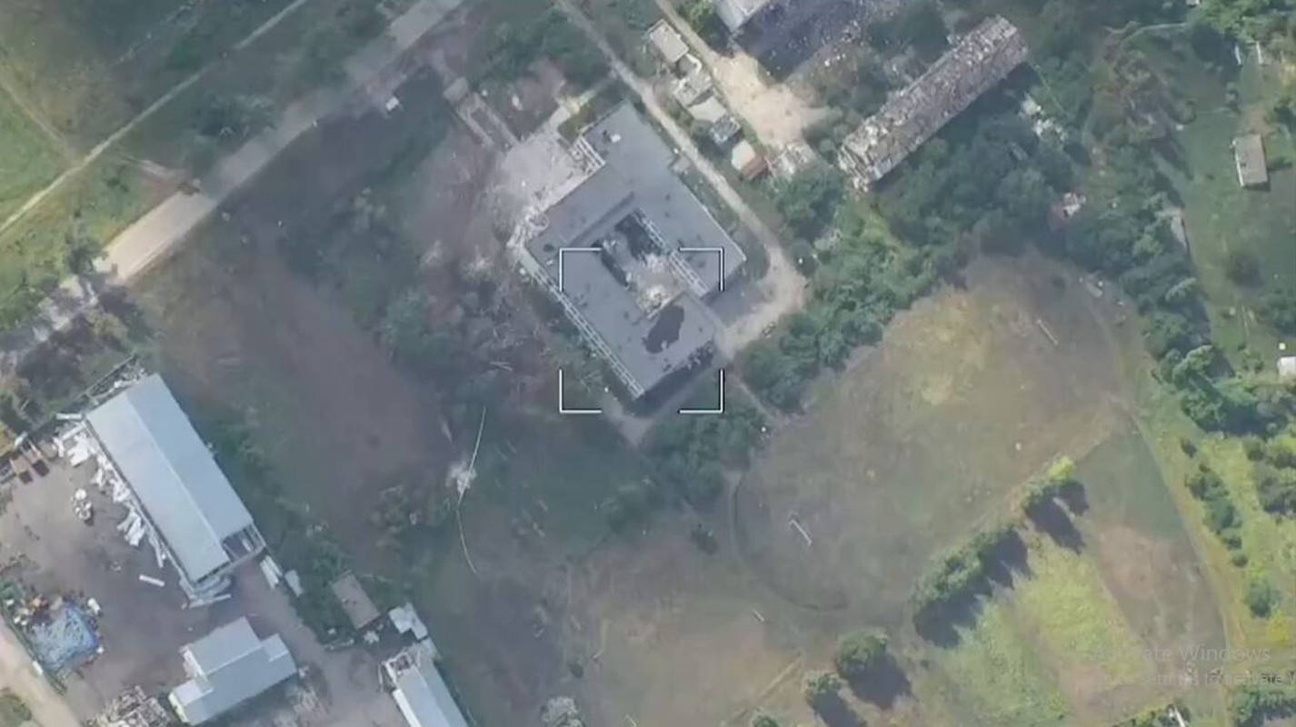 View - 	Không quân tiếp tục sử dụng siêu bom FAB3000 tấn công Kharkov 