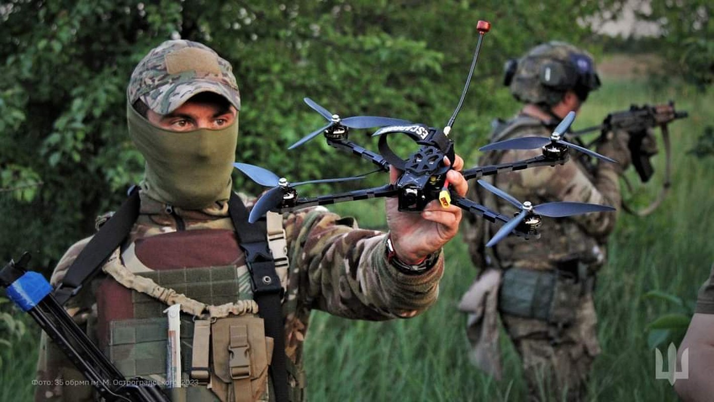 “Thoi hoang kim” cua UAV co nho mang vu khi se qua mau-Hinh-5