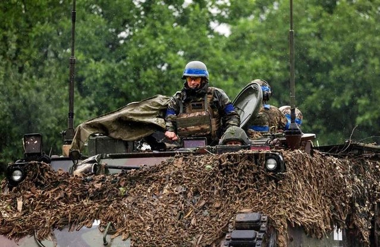 7 lu doan Ukraine tang vien cho Kharkov, NATO giup xay dung ke hoach-Hinh-10