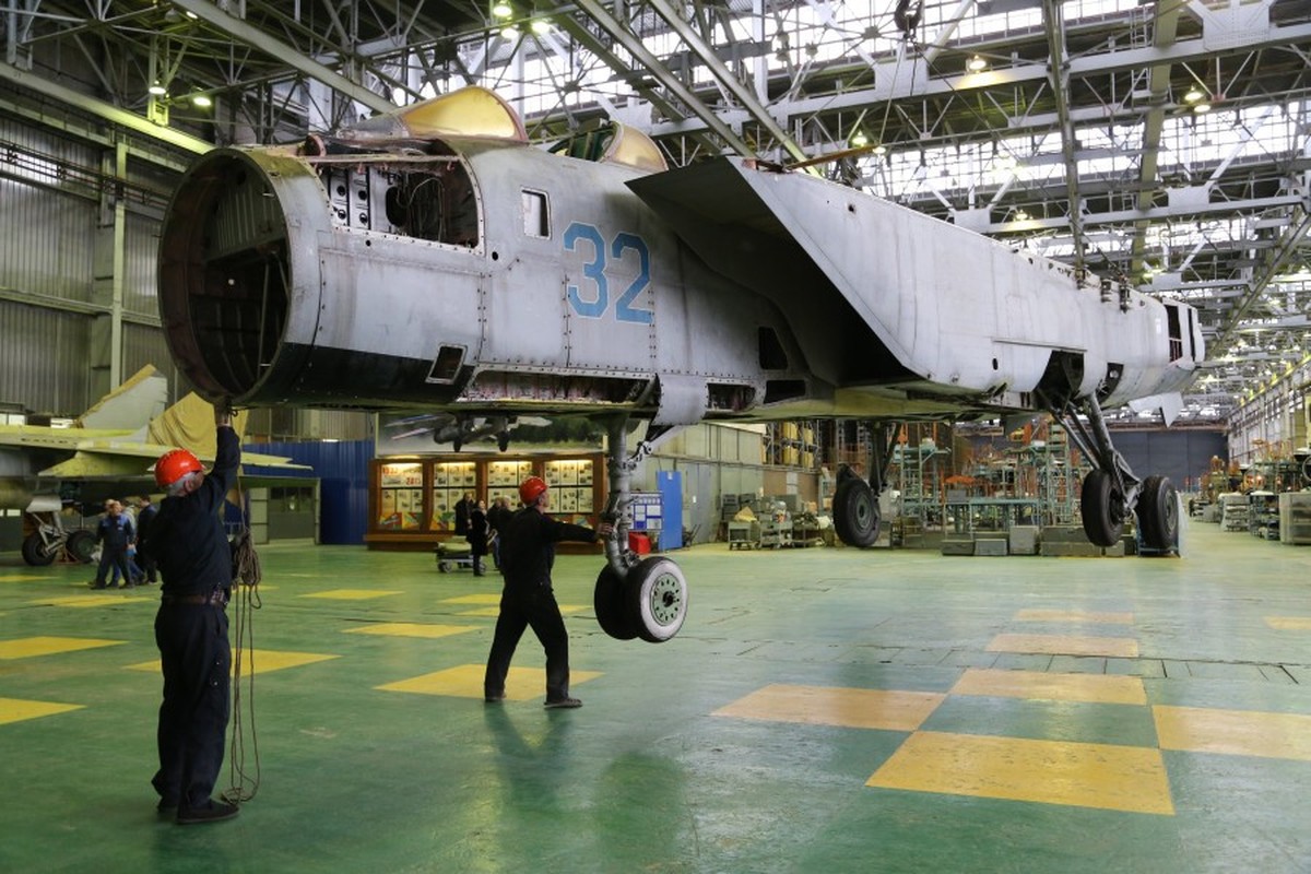 View - 	MiG-31 quái thú tái sinh ở chiến trường Ukraine