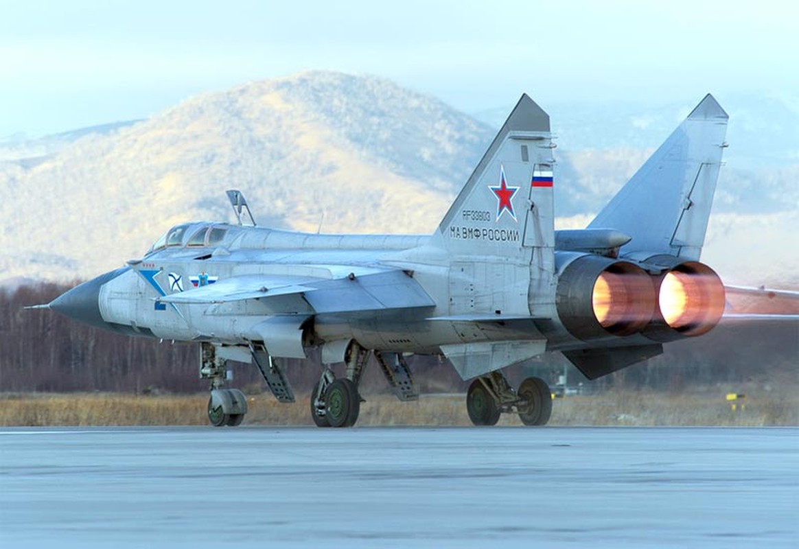 MiG-31, “quai thu tai sinh” thoi Chien tranh Lanh o chien truong Ukraine-Hinh-5