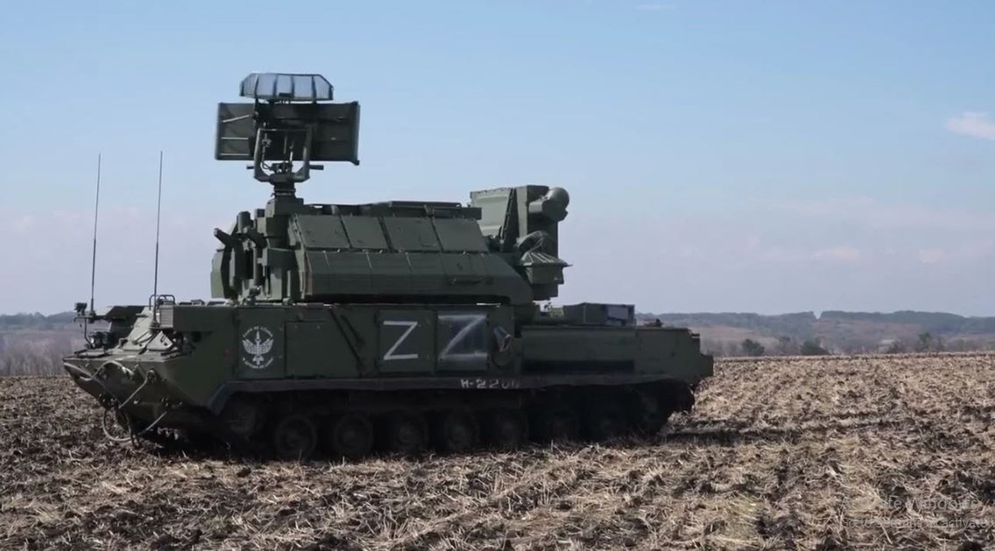 View - 	Tên lửa Tor-M2 của Nga đã cắt lìa đôi cánh Storm Shadow của Anh