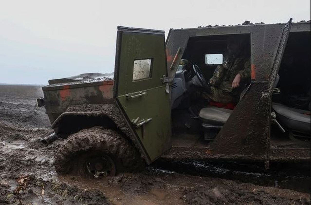 Tung het quan vao Kursk va Pokrovsk, Ukraine de hong huong Ugledar-Hinh-18