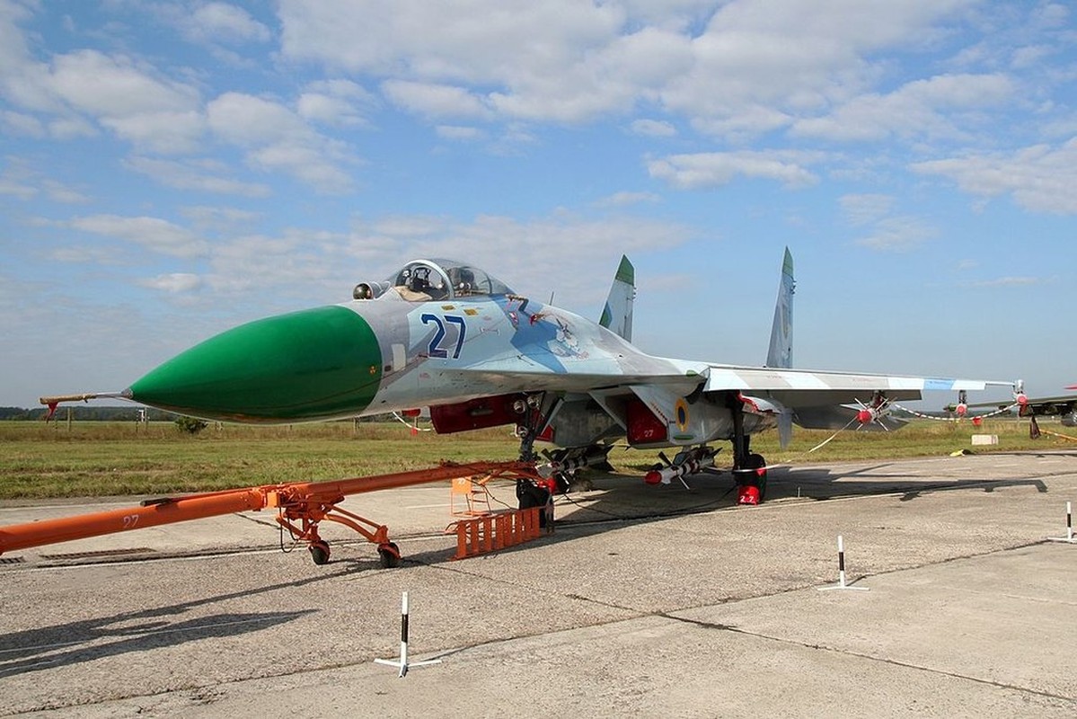 View - 	Kỷ nguyên tiêm kích Su-27 của Không quân Ukraine chấm dứt