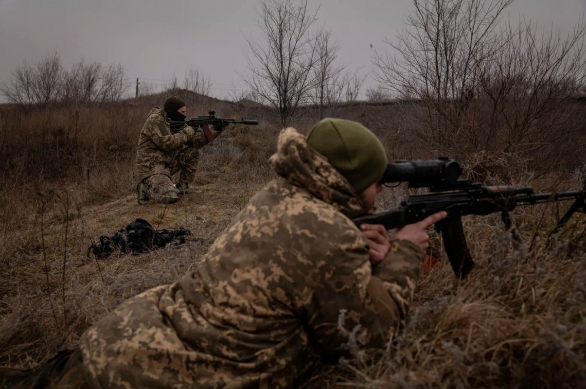 View - 	Ukraine sai lầm nối tiếp Nga xé nát tuyến phòng thủ Donbass