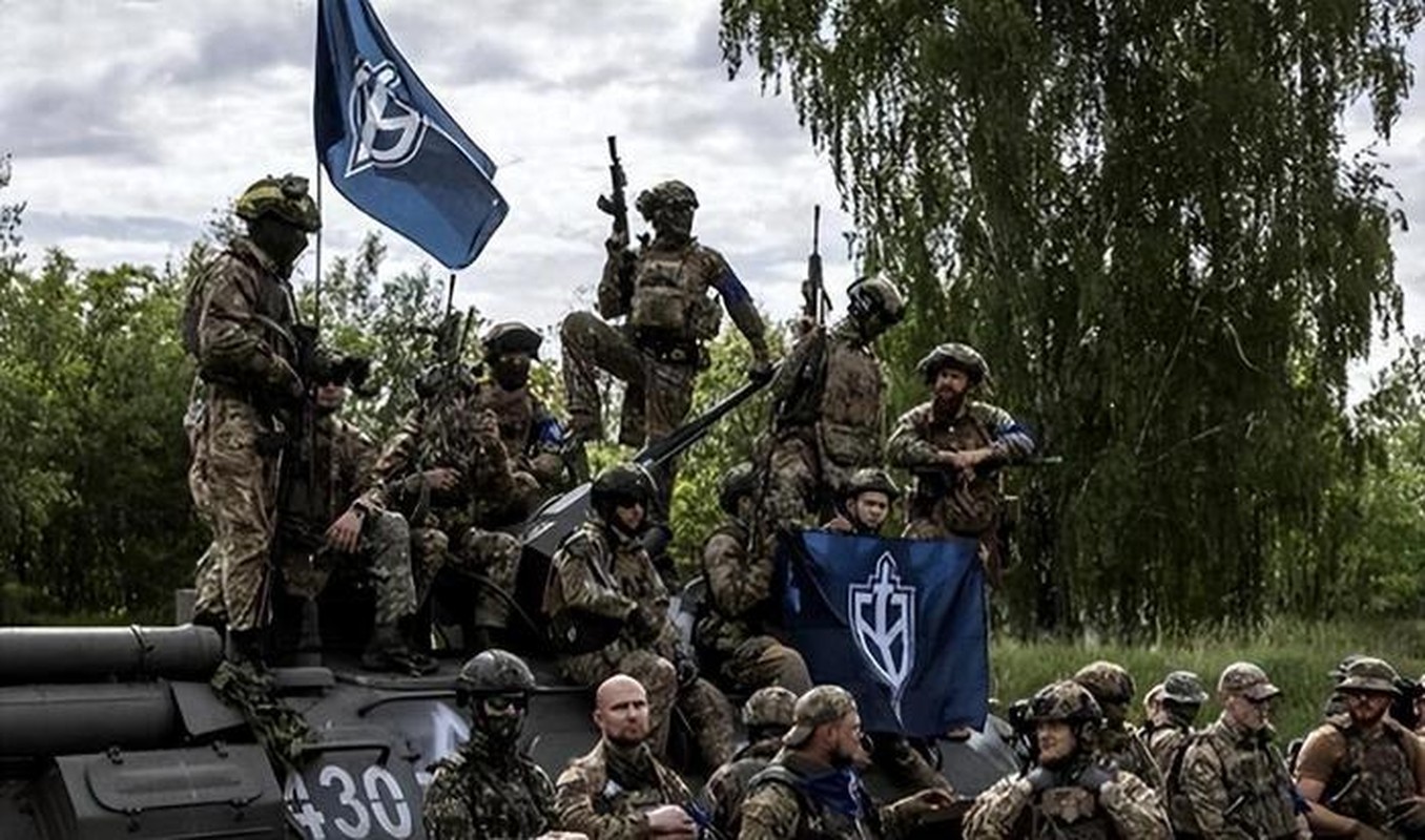 Ukraine sai lam noi tiep sai lam, Nga “xe nat” tuyen phong thu Donbass-Hinh-6