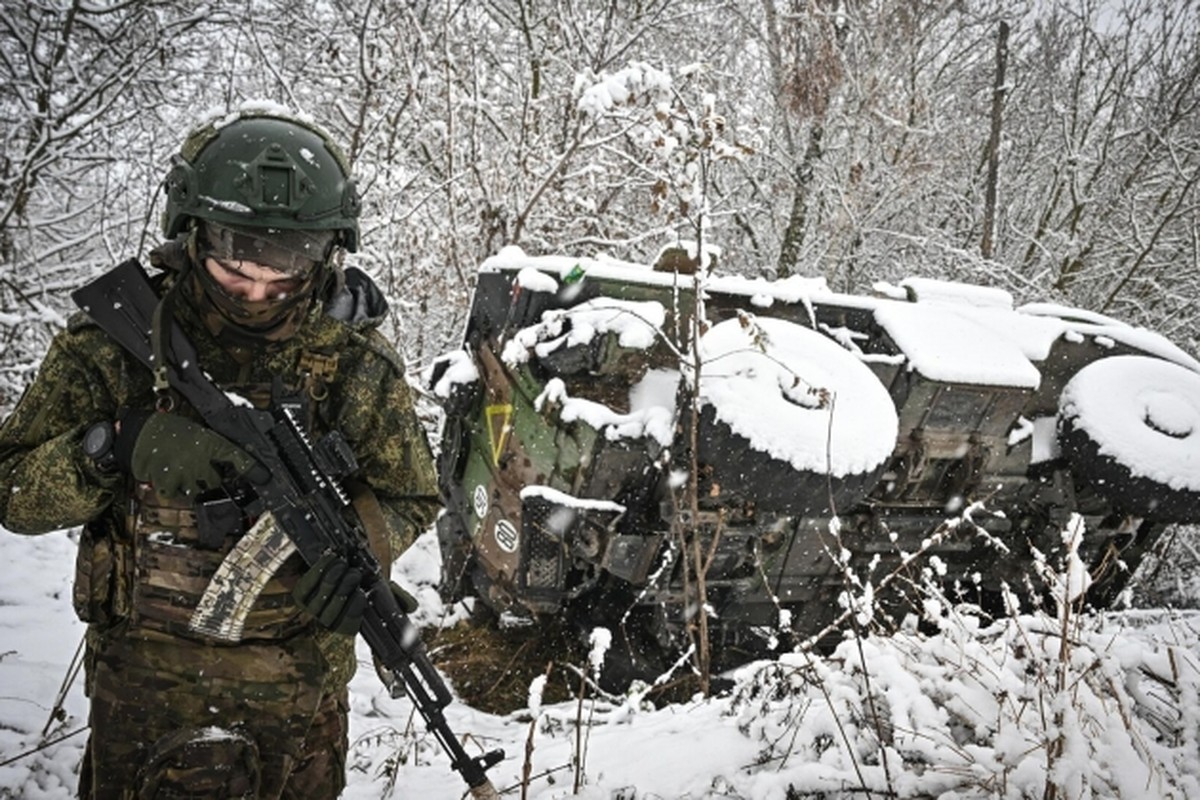 Linh Ukraine o Kursk kiet suc, khi Nga phong toa duong tiep te-Hinh-9