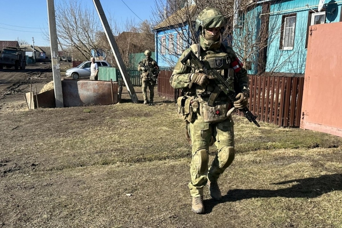 Biet doi cam tu cua Ukraine bi tieu diet trong bien lua o Kursk-Hinh-10