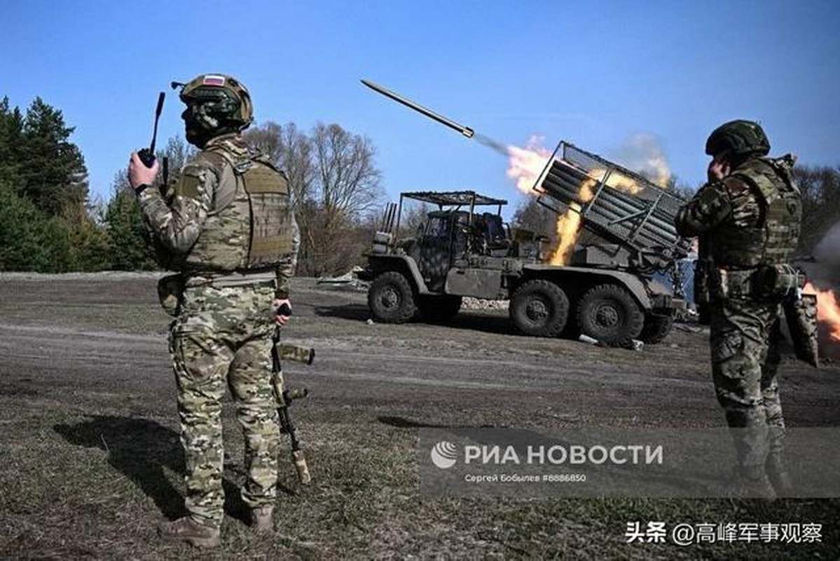 Biet doi cam tu cua Ukraine bi tieu diet trong bien lua o Kursk-Hinh-14