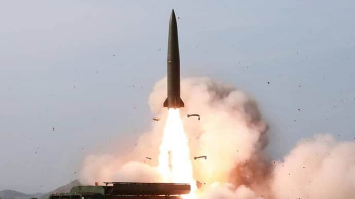 Ten lua Trieu Tien thu lua tren chien truong, Nga su dung UAV moi-Hinh-2