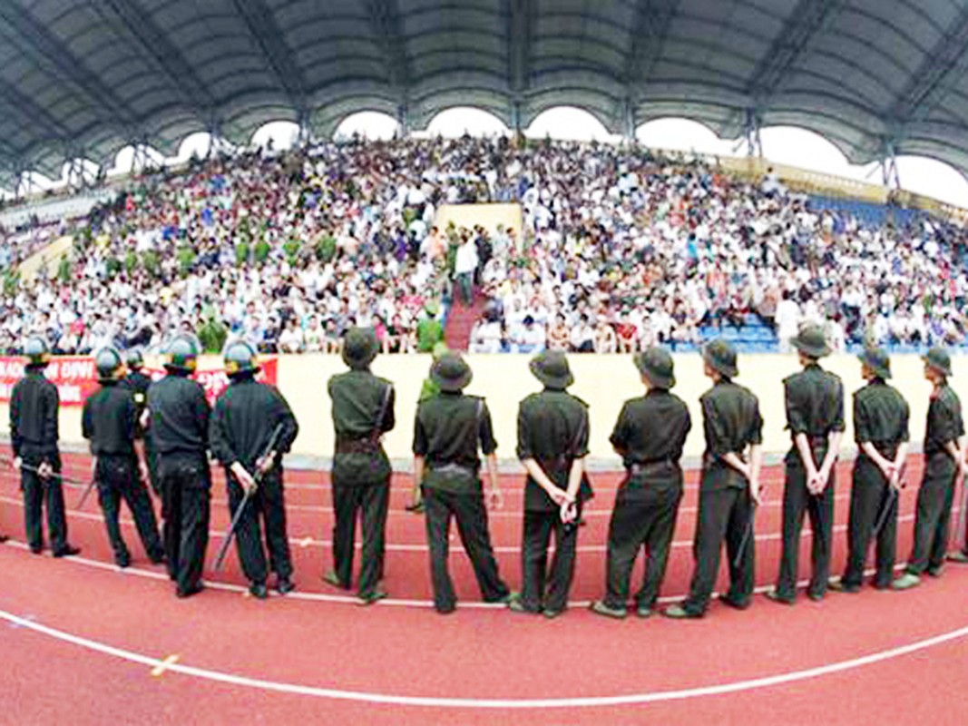 Nhũng su co võ san dinh dam trong lịch sủ V.League-Hinh-2