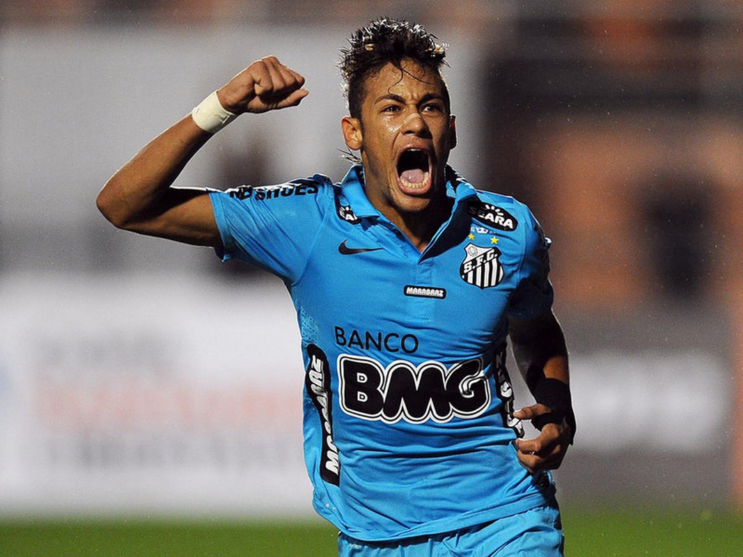 10 bí mạt thú vị vè dòi càu thủ của Neymar Jr