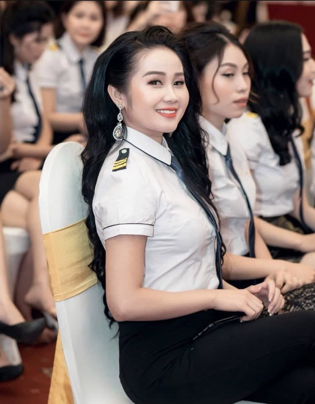 Nhung cuoc tinh cau thu - WAG tan vo day tiec nuoi trong nam 2019-Hinh-9