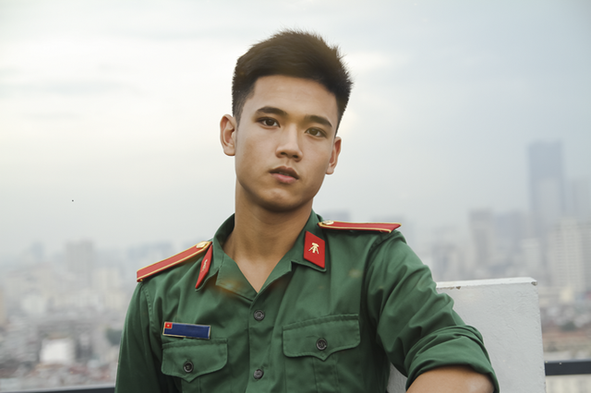 Diem danh dan hot boy “mat bung ra sua” noi tieng trong nam 2019-Hinh-2