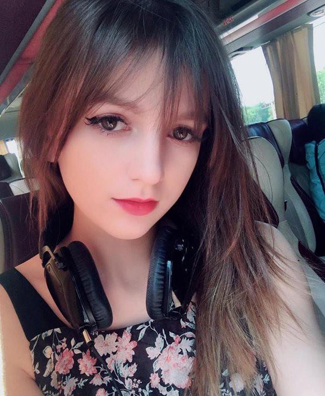 Nhan sac nu DJ Ukraine dinh nghi van lo clip nong tren MXH-Hinh-4