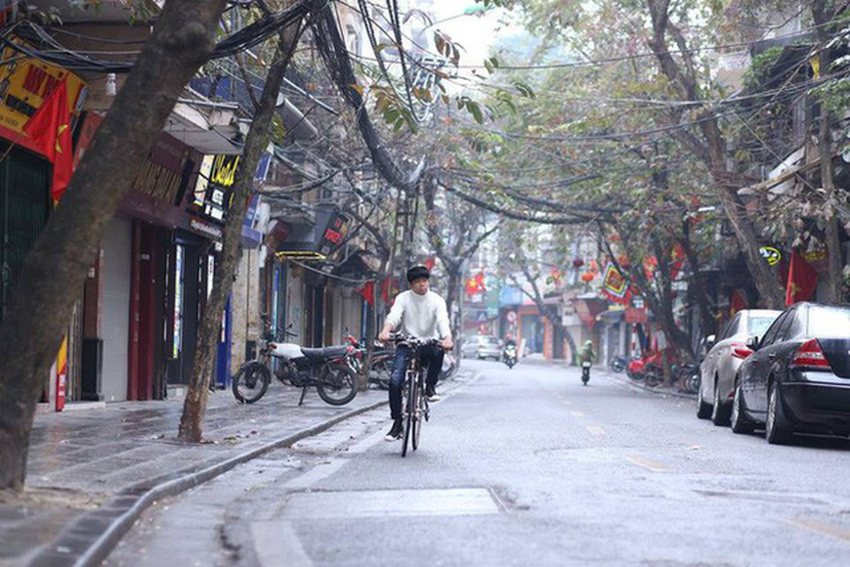 Boi hoi ngam chum anh Ha Noi tinh lang, dep la ngay Tet