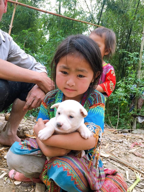 Em be vung cao om khu khu chu cho, ai biet ly do cung “tan chay“-Hinh-6