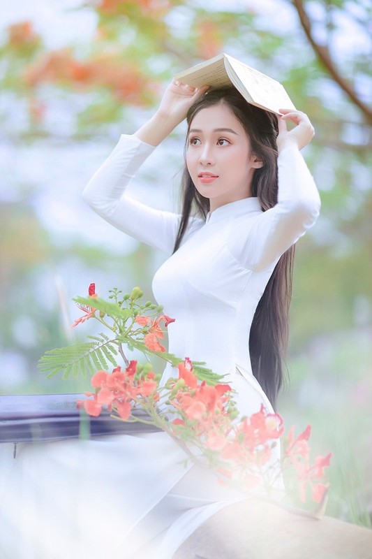 Hoa khoi dai hoc HUTECH khoe anh ao dai dep chet me-Hinh-4