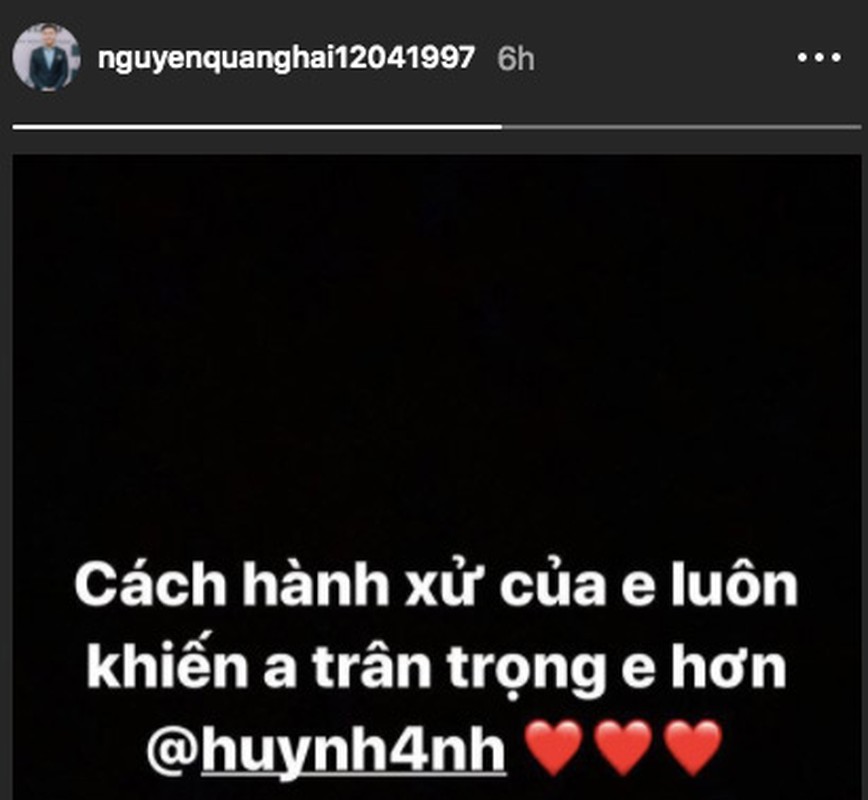 Quang Hai va ban gai moi doi dap an y thu hut dan mang-Hinh-2