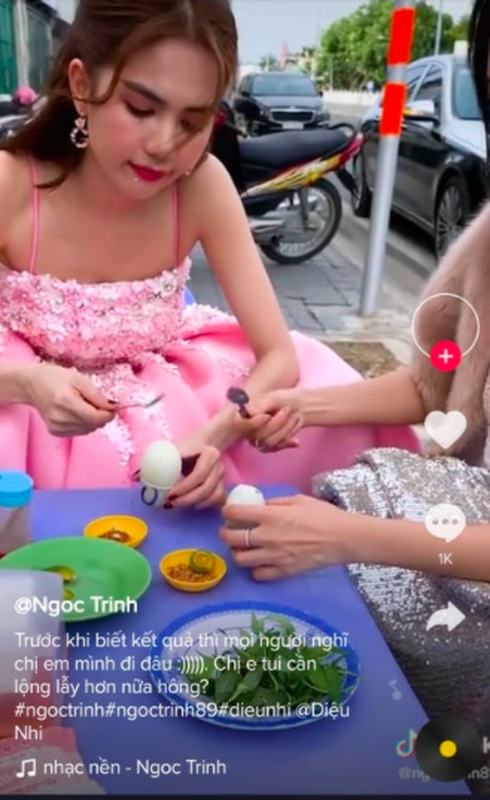 Nhin Ngoc Trinh va Dieu Nhi len do di an, dan tinh cuoi sac sua-Hinh-8