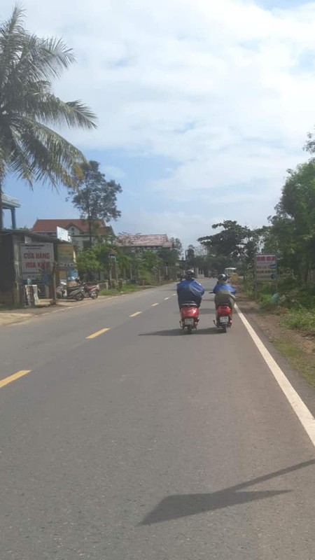 Mac ao mua giua ngay nang, nghe vo ly nhung lai rat thuyet phuc-Hinh-5