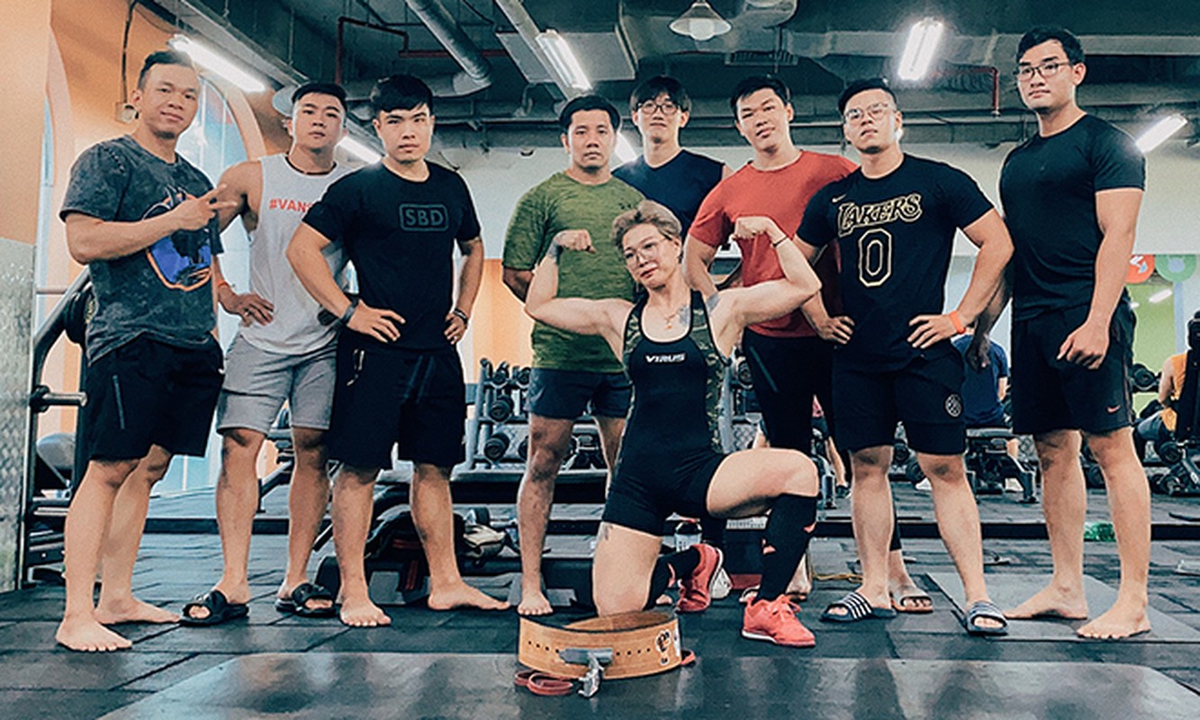 5 nam kho luyen, co gai beo phi thanh HLV gym co bap vam vo-Hinh-6