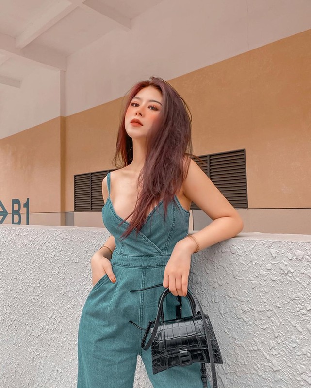 Moi 19 tuoi, loat hot girl so huu hang hieu, xe sang cuc dinh-Hinh-11