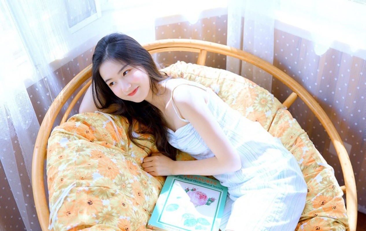 Moi noi, hot girl Tik Tok xu Trung so huu tai khoan trieu follow-Hinh-2