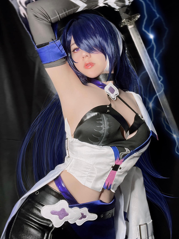 Man cosplay “xoi thit” game Honkai: Star Rail khien anh em “xit mau“-Hinh-2