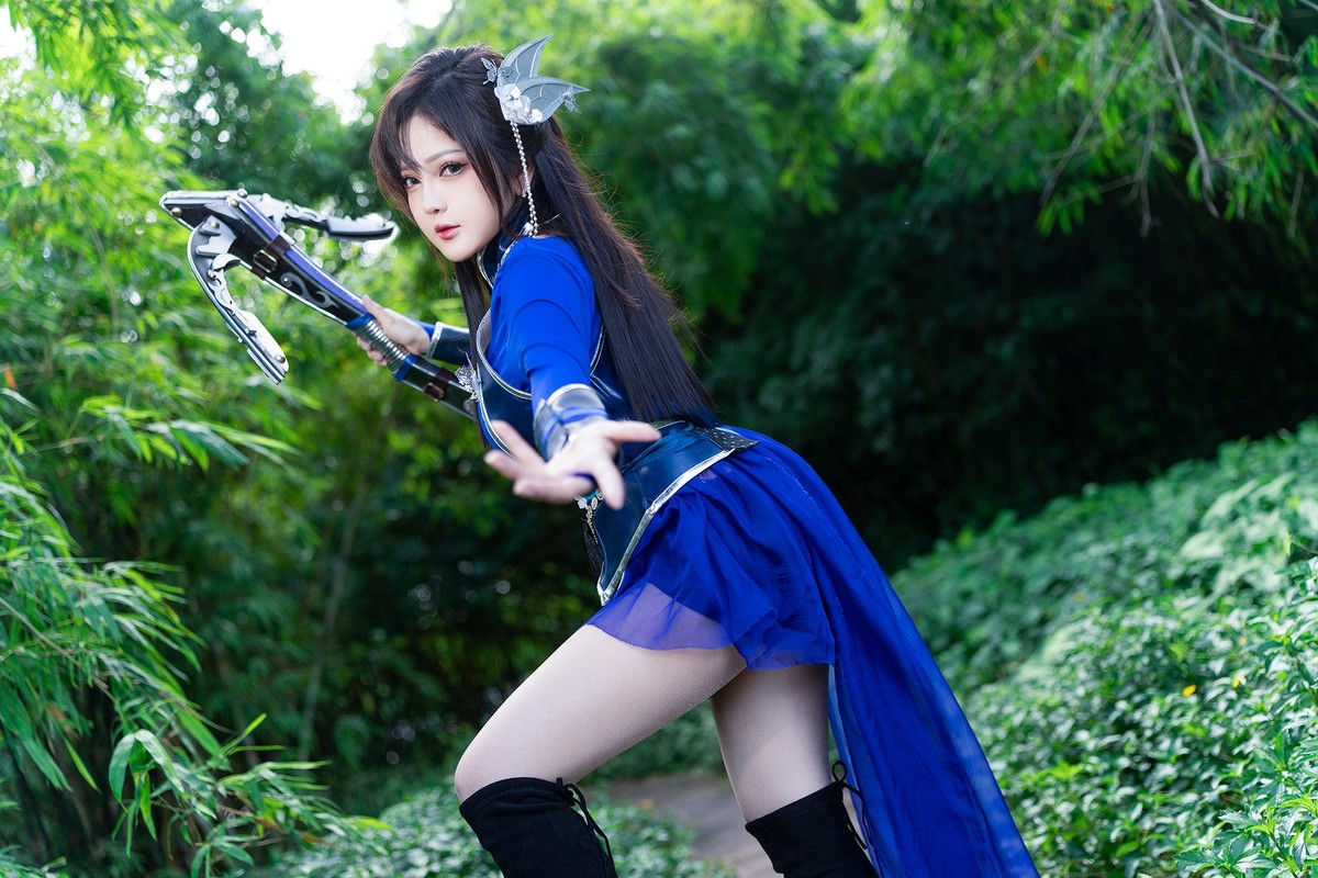 Fan nam dam duoi voi man “comeback” cua thanh nu cosplay-Hinh-4