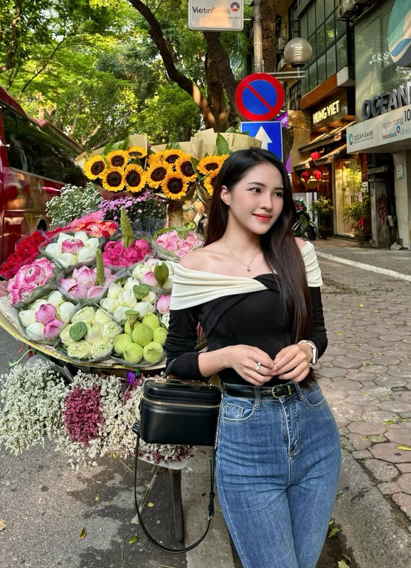 Danh tinh co gai luong 5 trieu nhung di lam mac nhu fashionista-Hinh-7