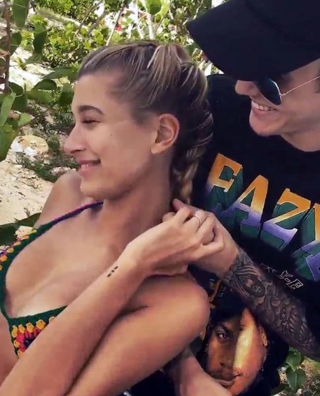 Justin Bieber tung anh tinh tu cung Hailey Baldwin