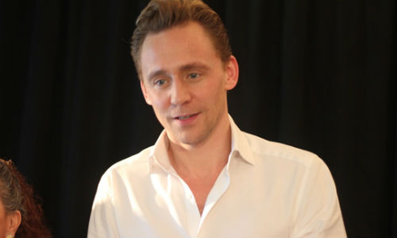 Rung tim truoc ve dep trai cua tai tu Tom Hiddleston-Hinh-6