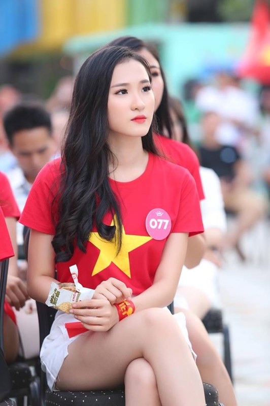 Nhan sac thi sinh Hoa hau Viet Nam 2018 duoc khen giong Luu Diec Phi-Hinh-5
