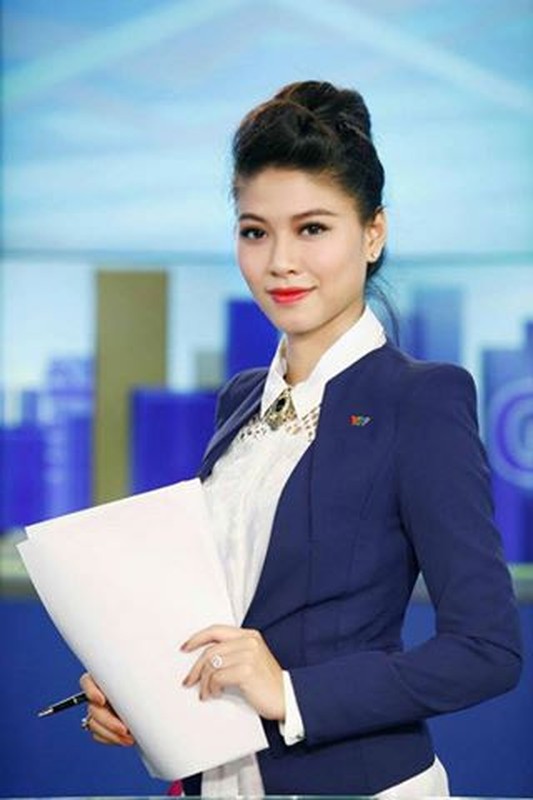 He lo muc luong cua Ngoc Trinh va loat BTV noi tieng VTV-Hinh-2