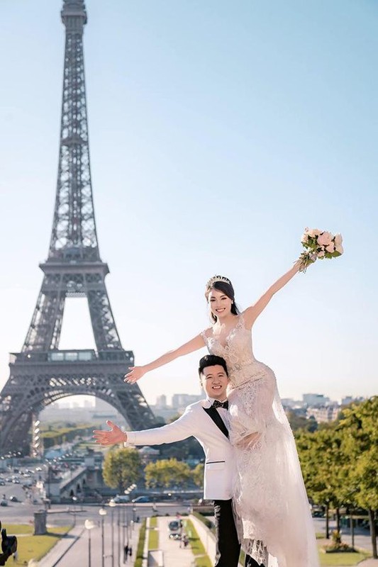 Vo chong Le Quyen dinh “loi nguyen” ly hon khi check-in o thap Eiffel?-Hinh-5