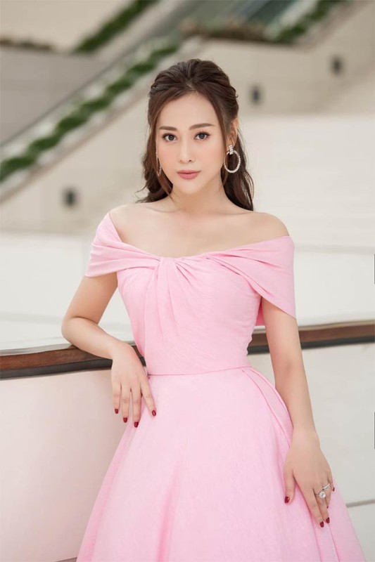 Phuong Oanh body manh mai hay “khuc gio” van goi cam kho cuong-Hinh-7