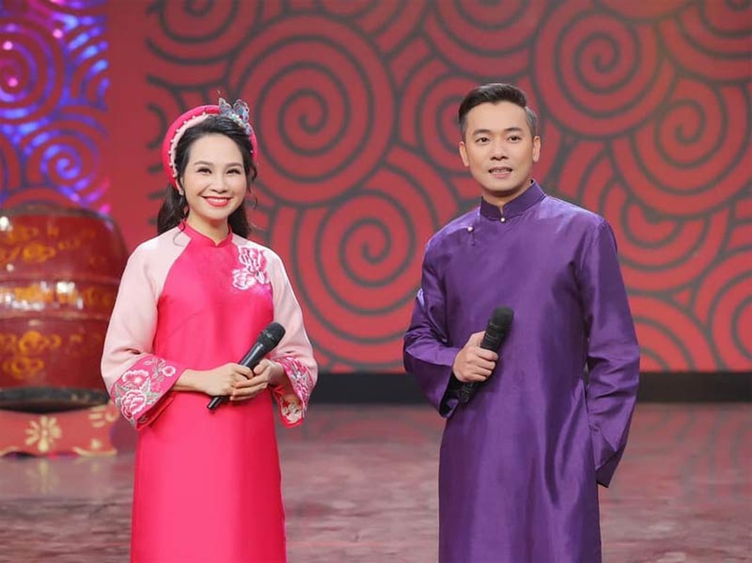 Chan dung nu MC VTV che chung ket Miss World Vietnam “qua le the“-Hinh-4