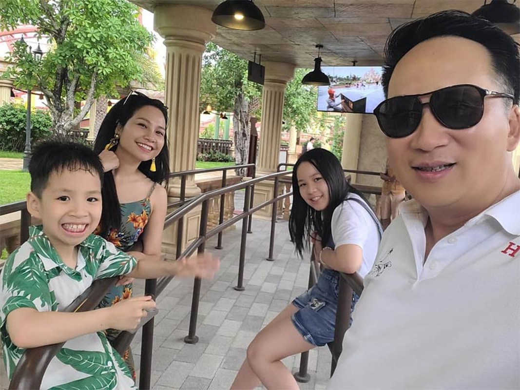 Chan dung nu MC VTV che chung ket Miss World Vietnam “qua le the“-Hinh-9