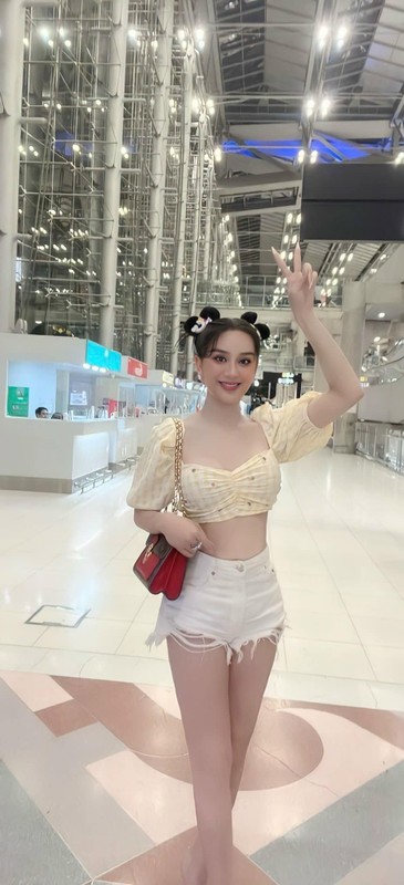 Lam Khanh Chi rang ro sau phau thuat thay doi giong noi-Hinh-8