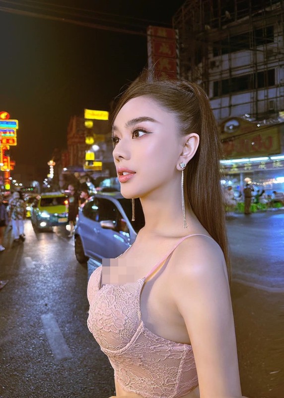 Lam Khanh Chi khoe vong eo sieu thuc tai le hoi te nuoc Songkran-Hinh-3