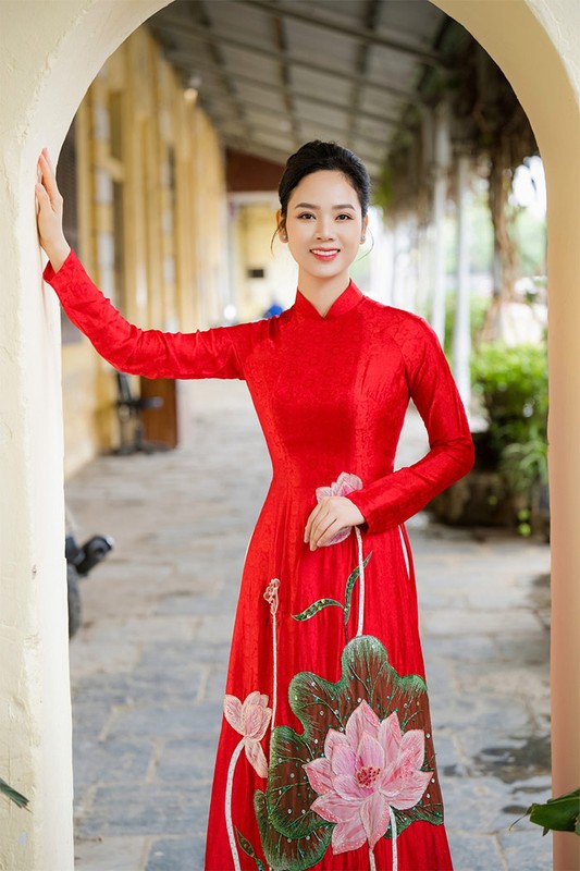 Hoa hau Mai Phuong tre dep rang ngoi o tuoi U40-Hinh-3