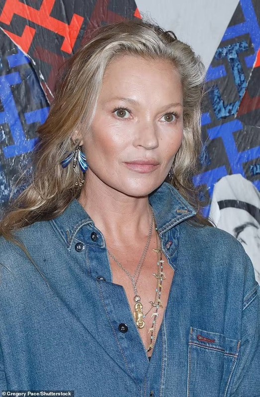 Sieu mau Kate Moss lo ve gia nua gay ngo ngang-Hinh-6