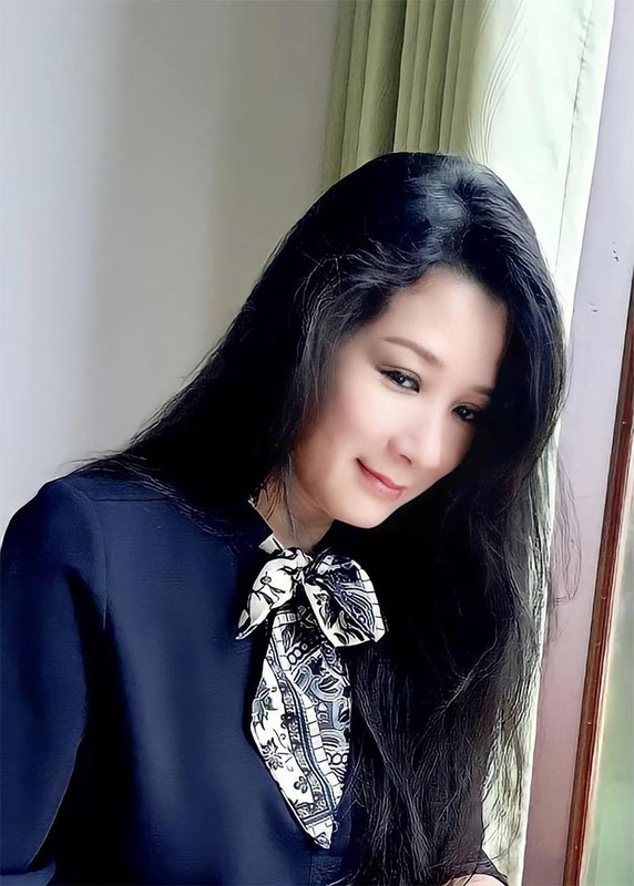 Nghe si Thanh Thanh Hien U60 van tre trung phoi phoi-Hinh-5
