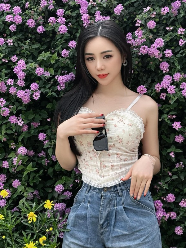 Xa vai co giao Nguyet, Quynh Kool hoa than co nang goi cam-Hinh-7