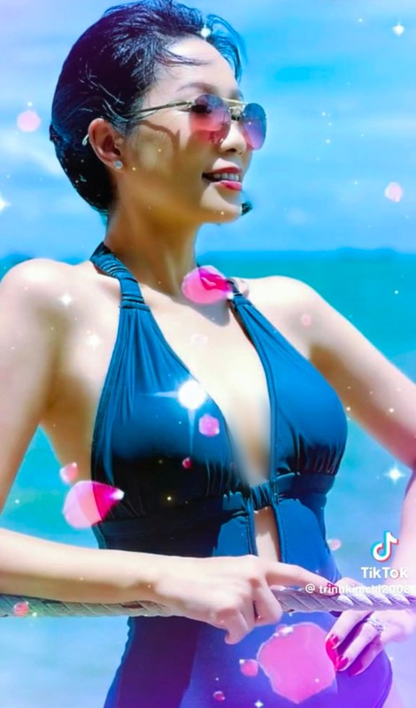 Trinh Kim Chi dien bikini khoe voc dang goi cam o tuoi U55-Hinh-6