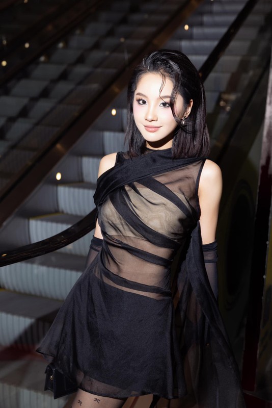 Nhan sac hot girl nguoi Tay dong “Lat mat 7“ cua Ly Hai-Hinh-2